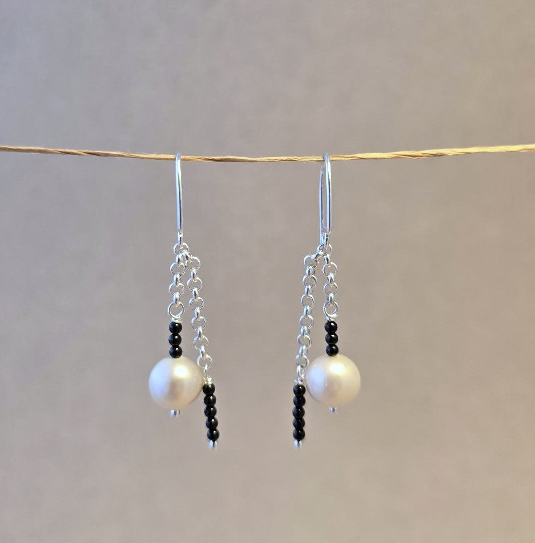 Freshwater Pearl and Black Spinel Rattle Earrings