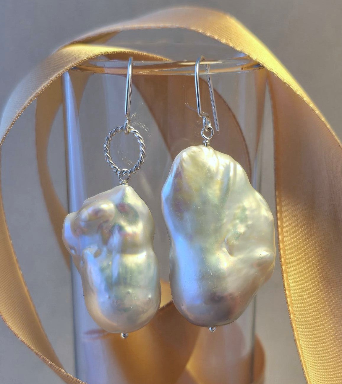 ONE OF A KIND Asymmetrical Freshwater Pearl Earrings