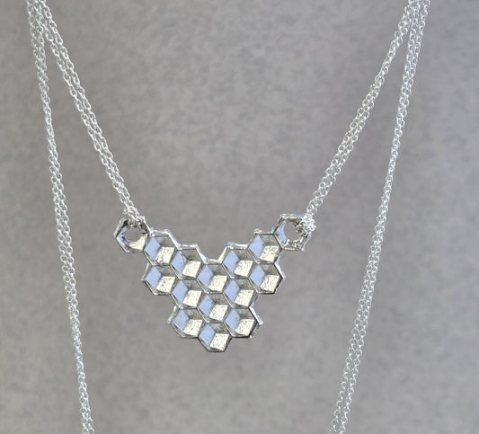 Meli XV Pendant